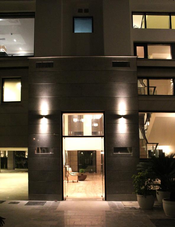 76 Friends Colony Acomodação com café da manhã Nova Deli Exterior foto